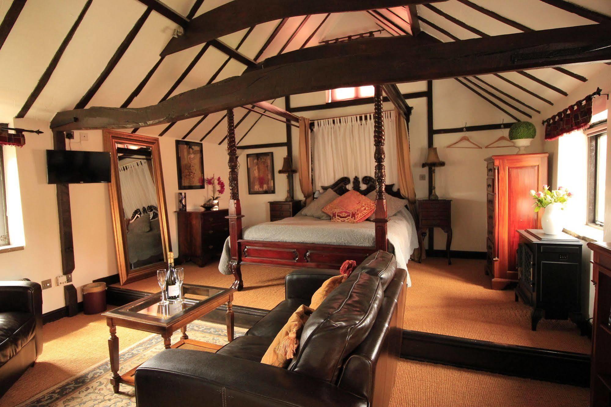 The Hayloft And Stables At Greystones Hotel Swinderby Екстериор снимка